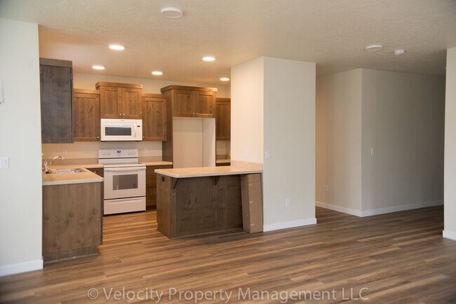 Foto del edificio - Charming Single Level Home in Culver!