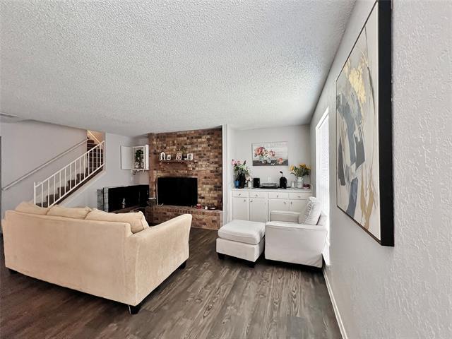 Foto del edificio - 1803 Ridgebrook Dr