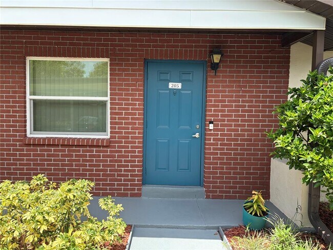 Foto del edificio - 24862 US Hwy 19 N