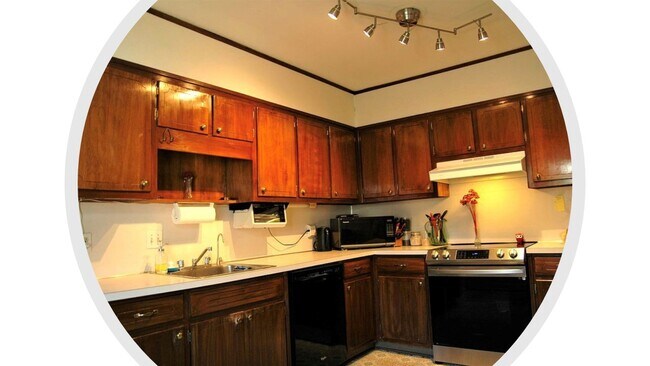 Building Photo - 777 Houston Mill Rd NE