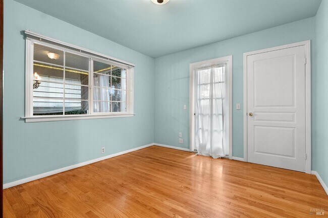 Foto del edificio - 315 1st St