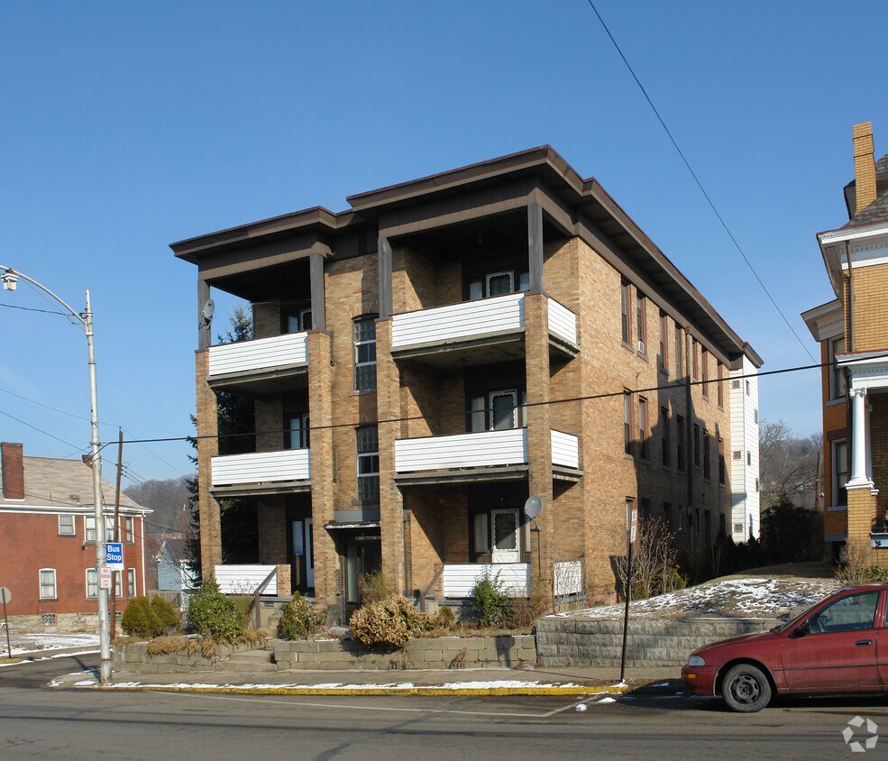 Building Photo - 501 California Ave