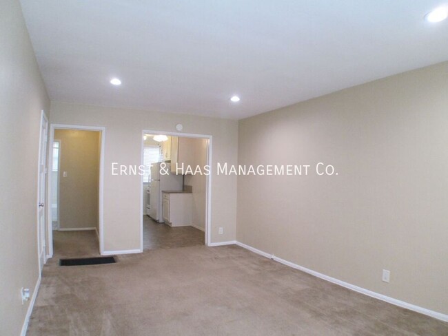 Building Photo - Lovely 1 Bedroom Apartment in Prime Bixby ...