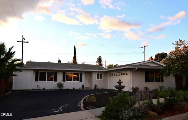 Foto del edificio - 75 Maxine Ave