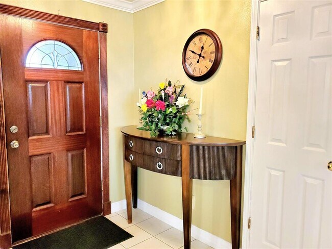 Foto del edificio - 3827 Monmouth Ln