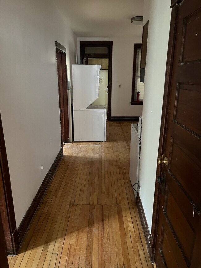 Foto del edificio - 3130 W 40th Pl