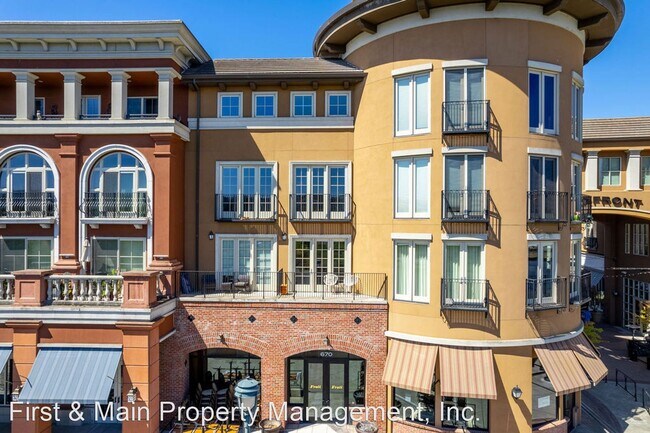 Building Photo - 1 br, 1 bath House - 588 Main Street, Unit...