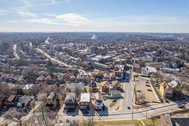 Building Photo - 2720 Churchview Avenue