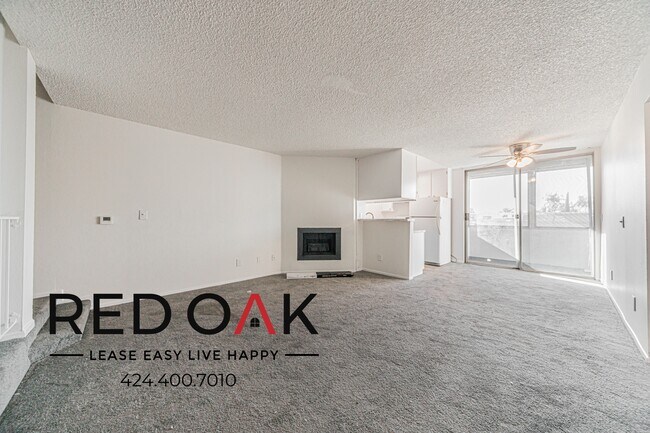 Building Photo - 8309 Cedros Ave