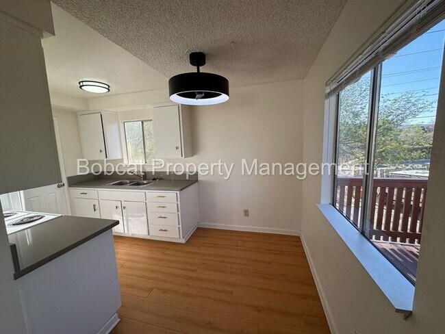 Foto del edificio - 1501 N Edmonds Dr