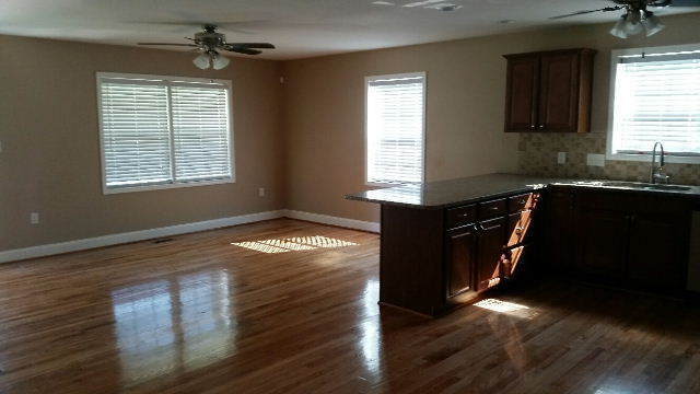 Building Photo - 4-Bedroom, 3-Bath Home