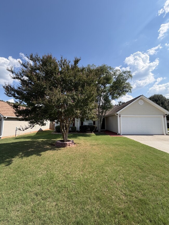 Building Photo - 490 Amelia Grove Ln