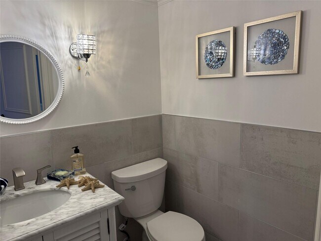 Foto del edificio - 1010 NE 8th Ave