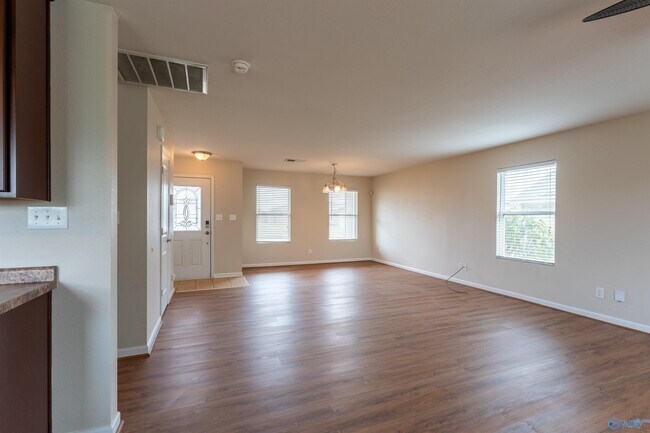 Building Photo - 3474 Avalon Lake Dr SW