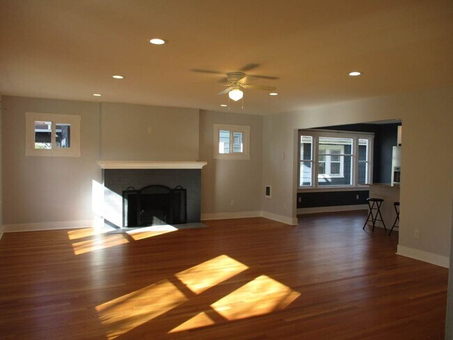 Building Photo - 505 N L St