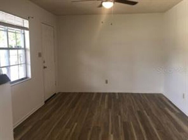 Building Photo - 1175 W 16th St