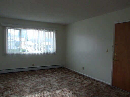 Foto del edificio - 904 Spartan Dr
