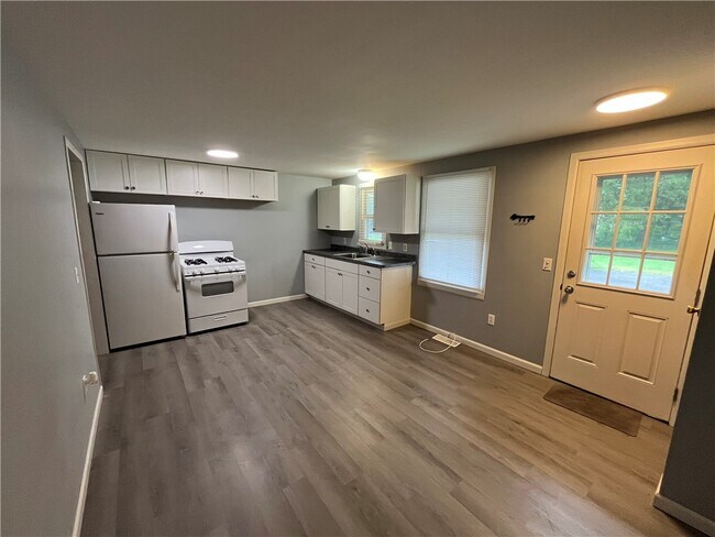 Foto del edificio - 6831 Furnace Rd