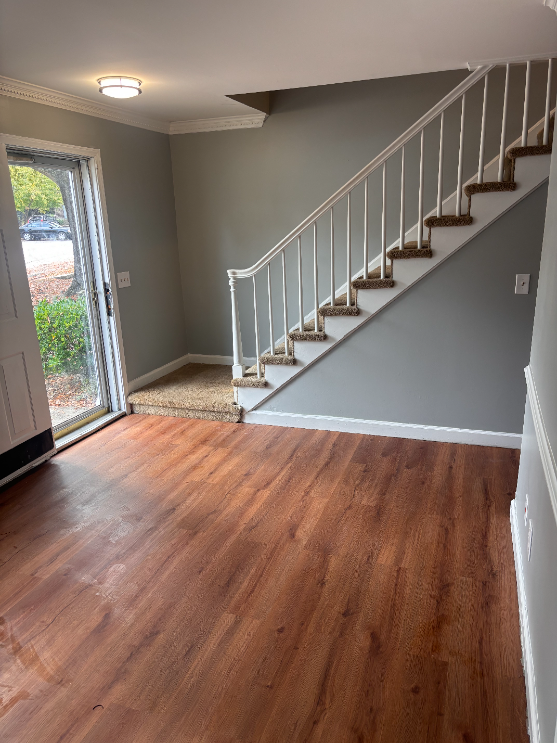 Building Photo - Two bed townhome