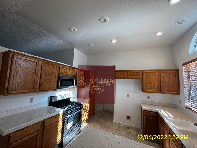 Foto del edificio - ?? Single Story home in South Reno- Kay De...