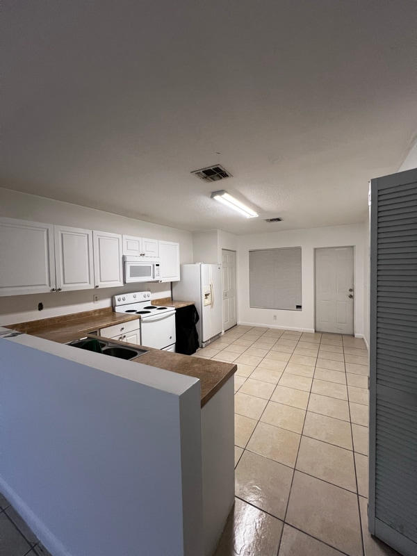 Building Photo - 1311 Emerald Terrace