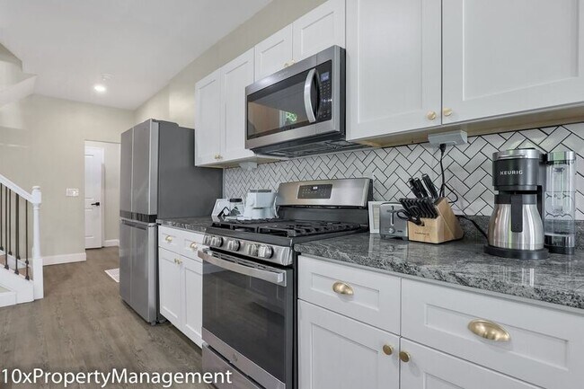 Foto del edificio - 564 Kimball Pl