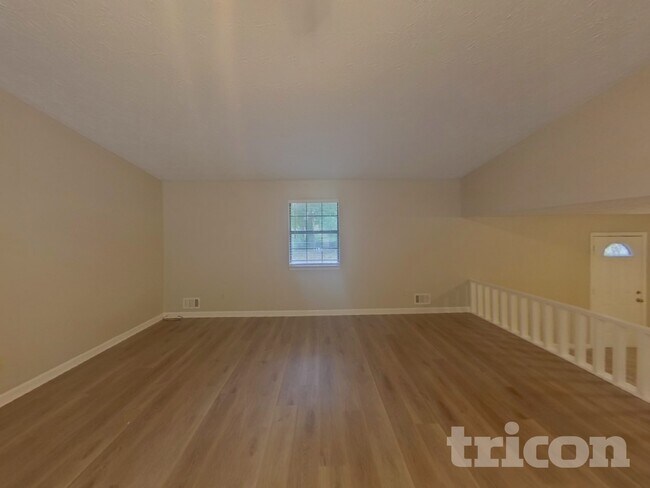 Foto del edificio - 5942 Dan Dr