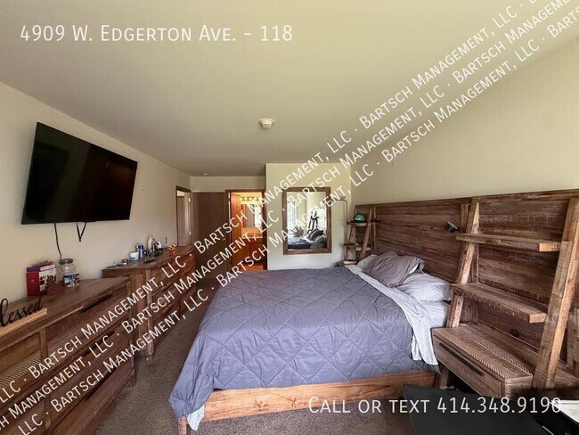 Foto del edificio - 4909 W Edgerton Ave