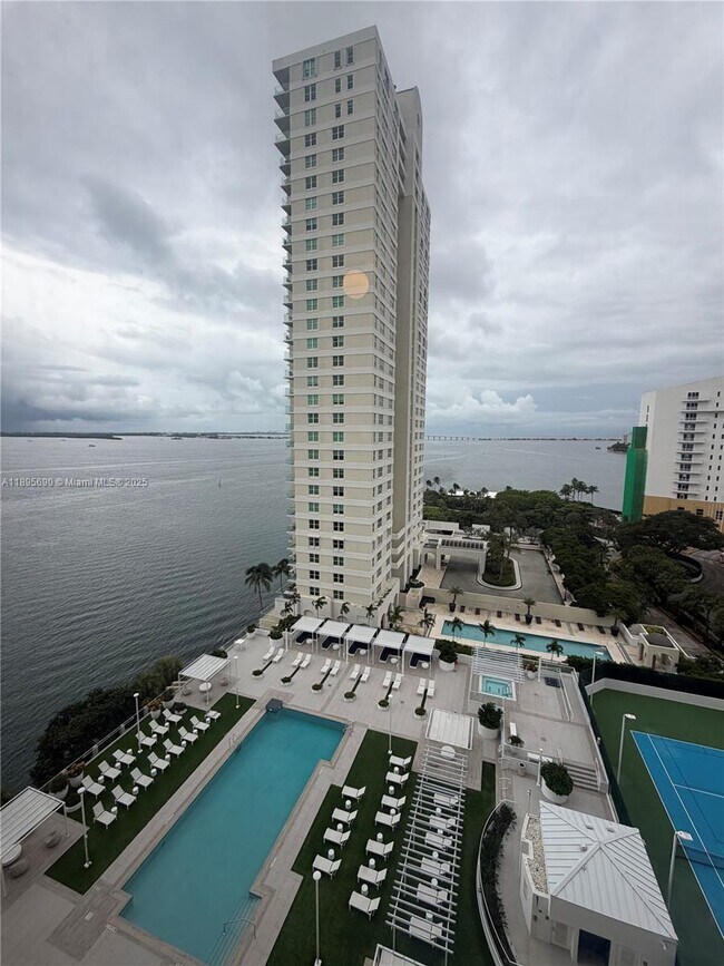 Building Photo - 770 Claughton Island Dr