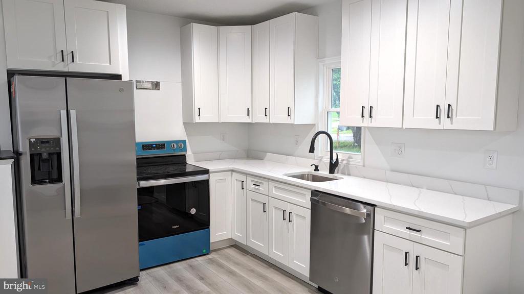 Foto principal - 150 Nightingale Ave