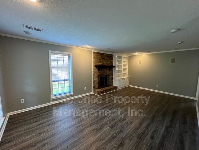 Building Photo - 1447 Tree Haven Cove