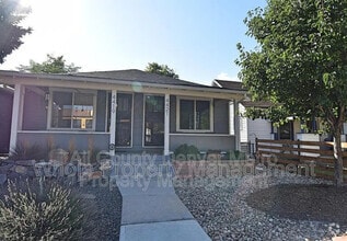 Building Photo - 4421 Yates St