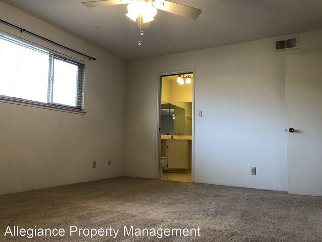 Building Photo - 3 br, 2.5 bath House - 3274 Via Grande