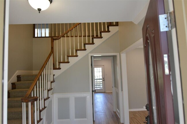 Foto del edificio - 3612 Serena Woods Ct