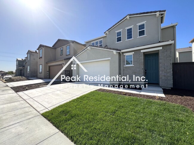 Building Photo - Brand New 3bd/2.5ba Home With 2 Car Garage!