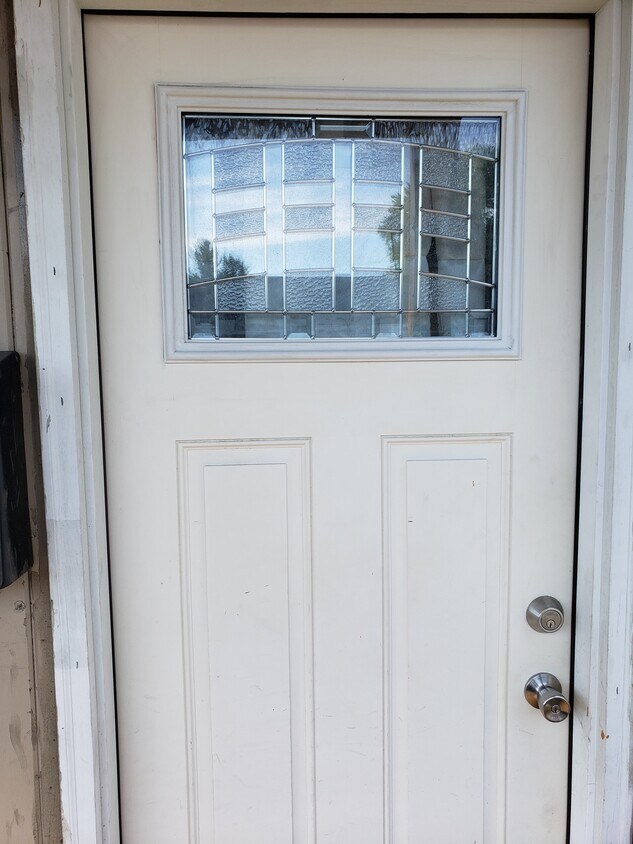 Primary Photo - 473 River St