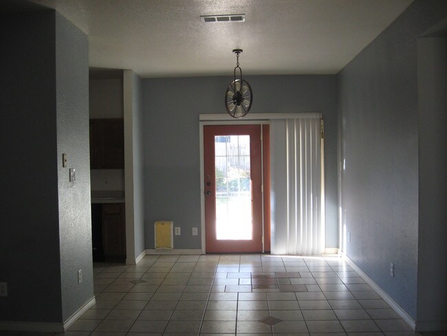 Building Photo - 4710 Hartrick Bluff Rd