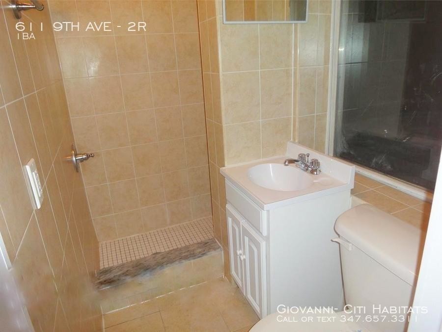 Building Photo - bedroom in NEW YORK 10036