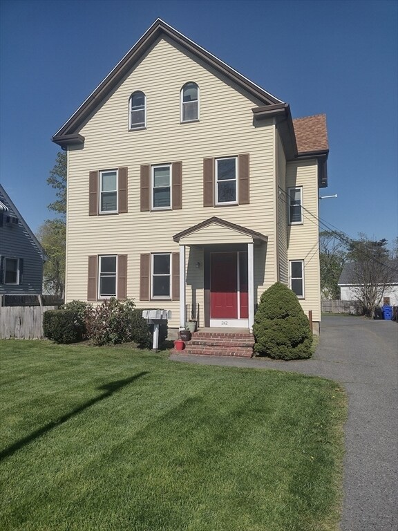 Primary Photo - 242 Weir St