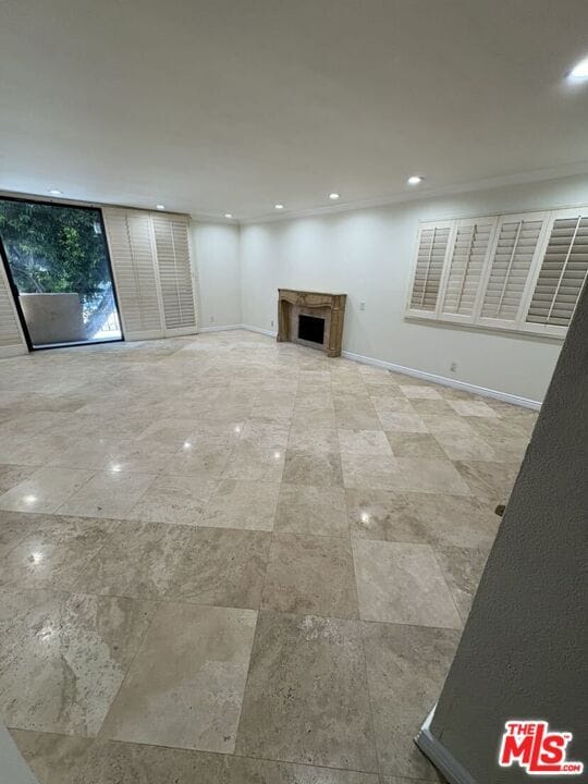 Building Photo - 8909 Burton Way