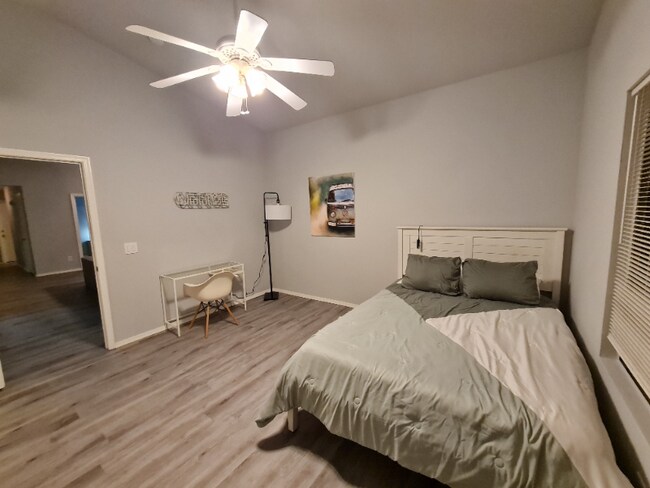 Foto del edificio - 11305 W Pinehollow Dr