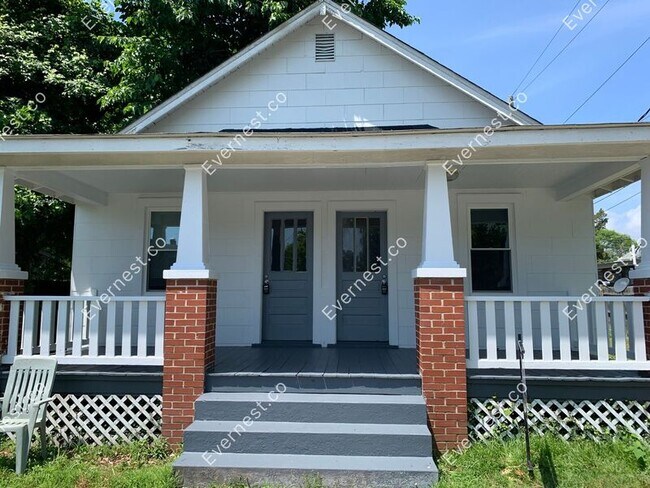 Building Photo - 7 Bancroft Avenue