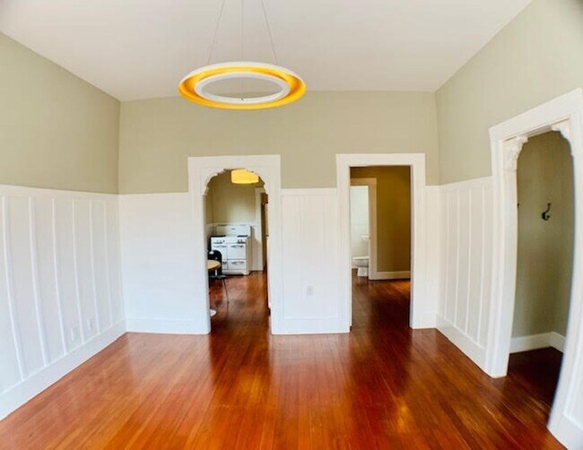 Foto del edificio - Pet Friendly, Great Neighborhood...It's HO...