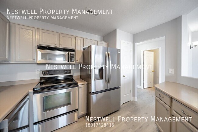 Building Photo - 50% Off 1st Month´s Rent! Beautiful Remode...