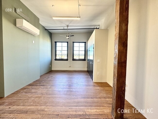 Building Photo - 802 Broadway Blvd