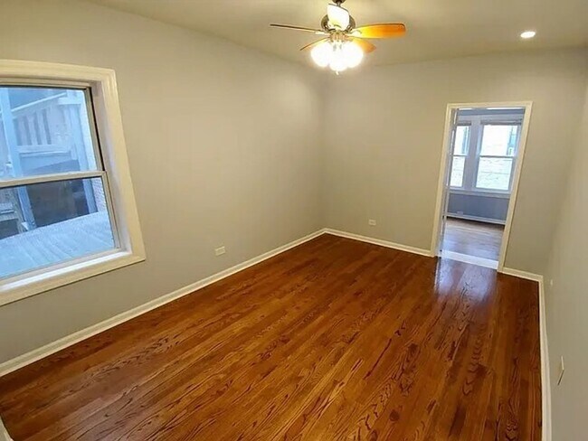 Foto del edificio - 5205 S Drexel Ave