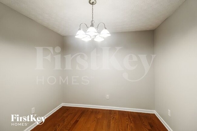 Foto del edificio - 175 Mills Creek Ln