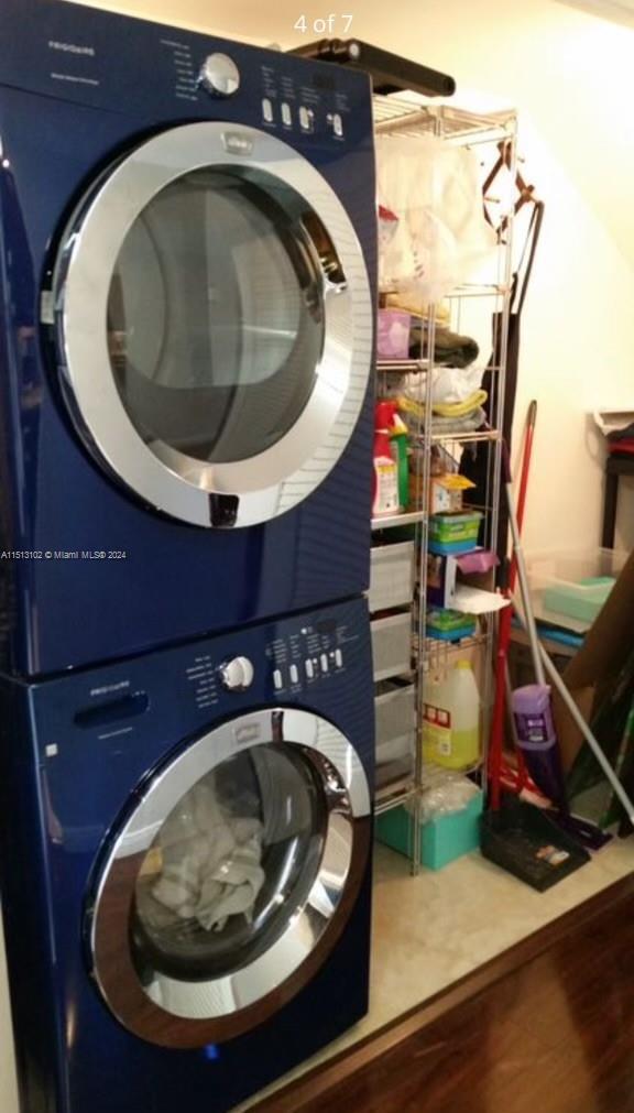 Foto del edificio - 6901 Edgewater Dr