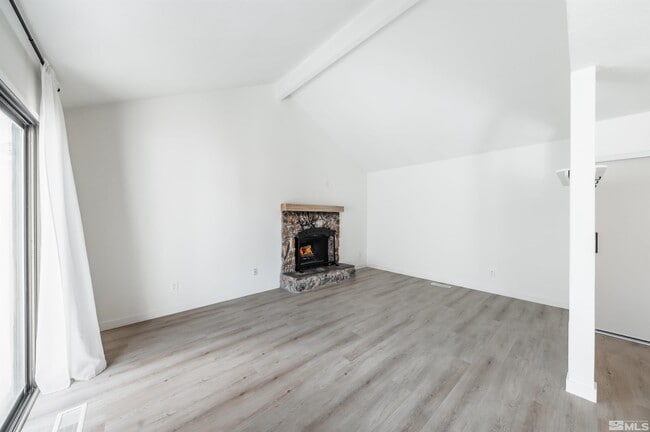 Foto del edificio - 1209 Searchlite Ct