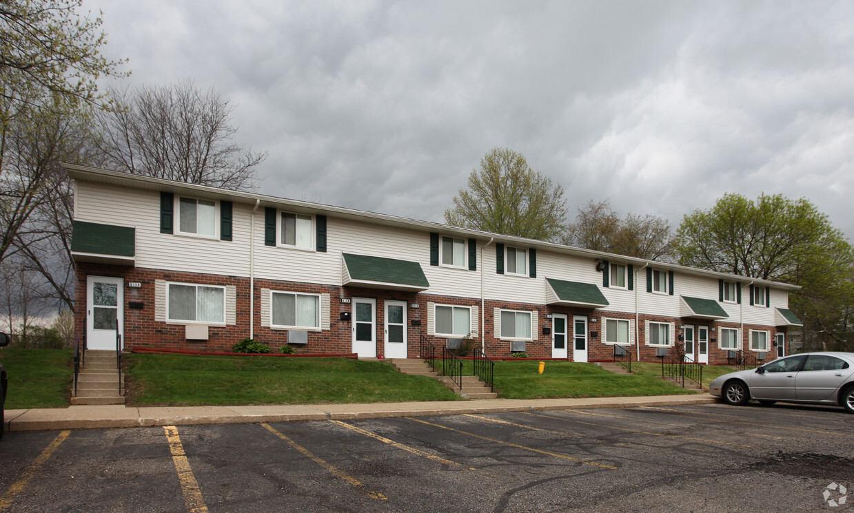 Building Photo - Yorkview Apartments